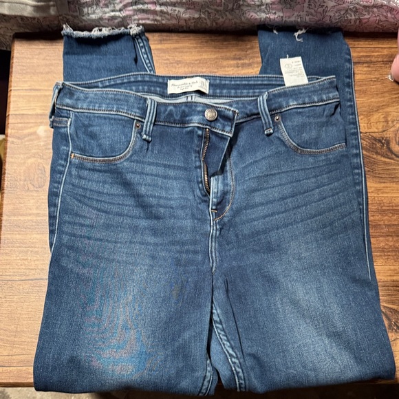 Abercrombie & Fitch Dark Blue Straight Leg Jeans - Picture 1 of 4